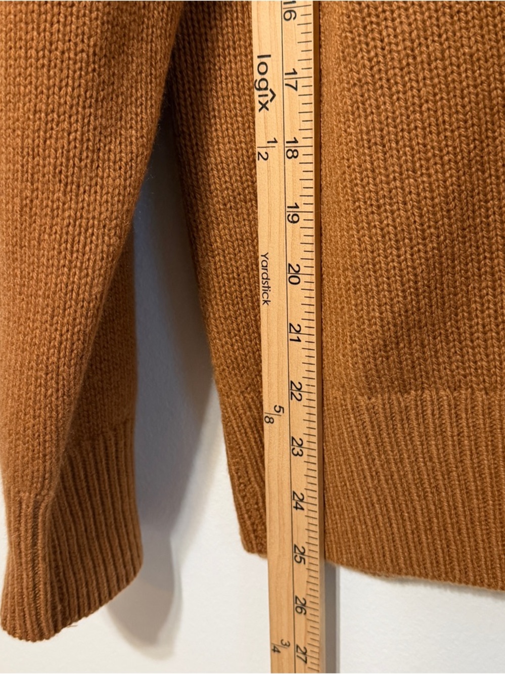 Aritzia Wilfred Cashmere V-Neck Cardigan Size Medium Ribbed Tan Brown Luxury - Picture 9 of 10